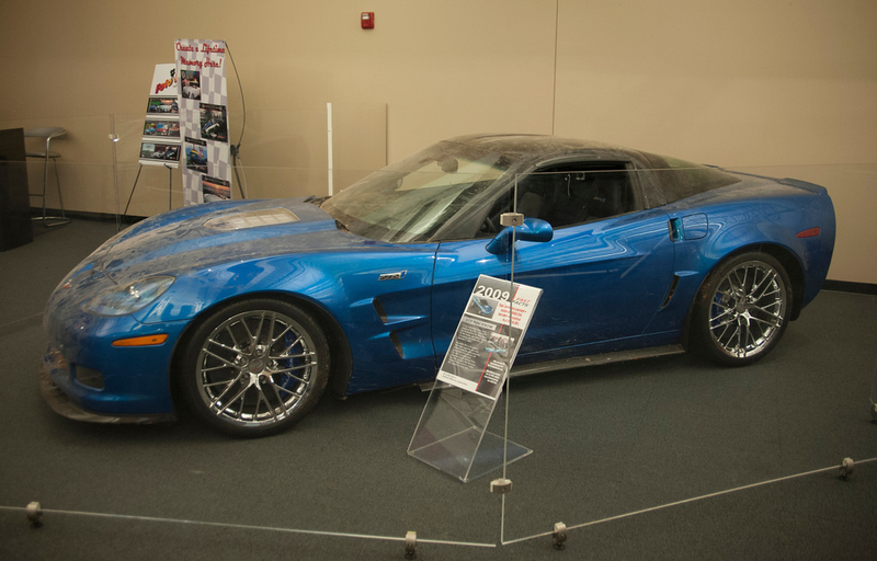 Illustration for article titled Latest Corvette Sinkhole pictures